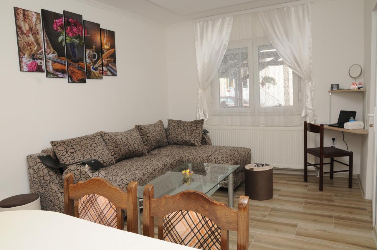 Favorit Apartments Čačak Dış mekan fotoğraf
