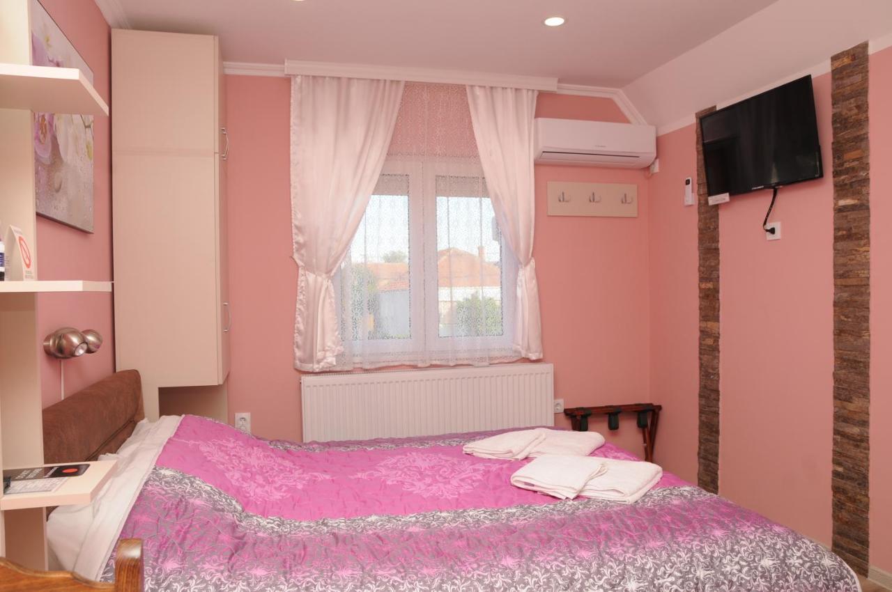 Favorit Apartments Čačak Dış mekan fotoğraf